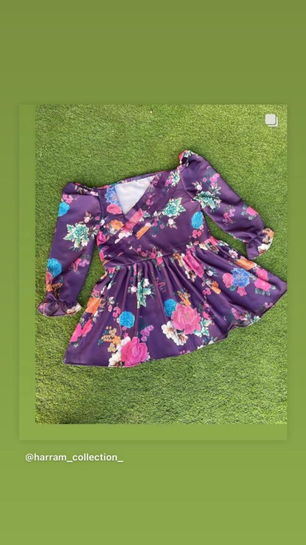 Elegant Floral Puff Sleeve Top – Purple 🌸💜