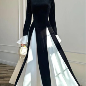 🖤🤍 Elegant Black & White Contrast Maxi – Classy Monochrome Flow 🤍🖤