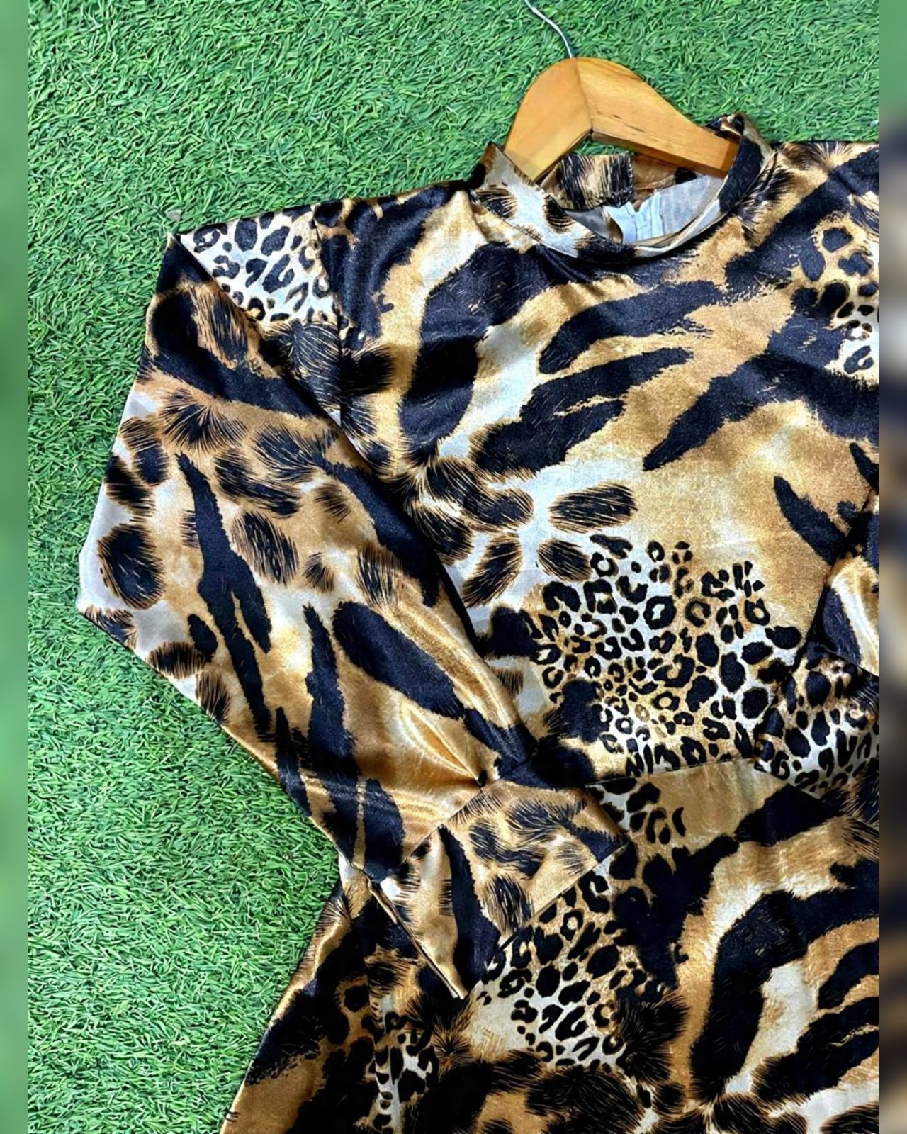 Leopard Print Velvet High-Neck Maxi Dress β Elegant Winter Collection - Image 2