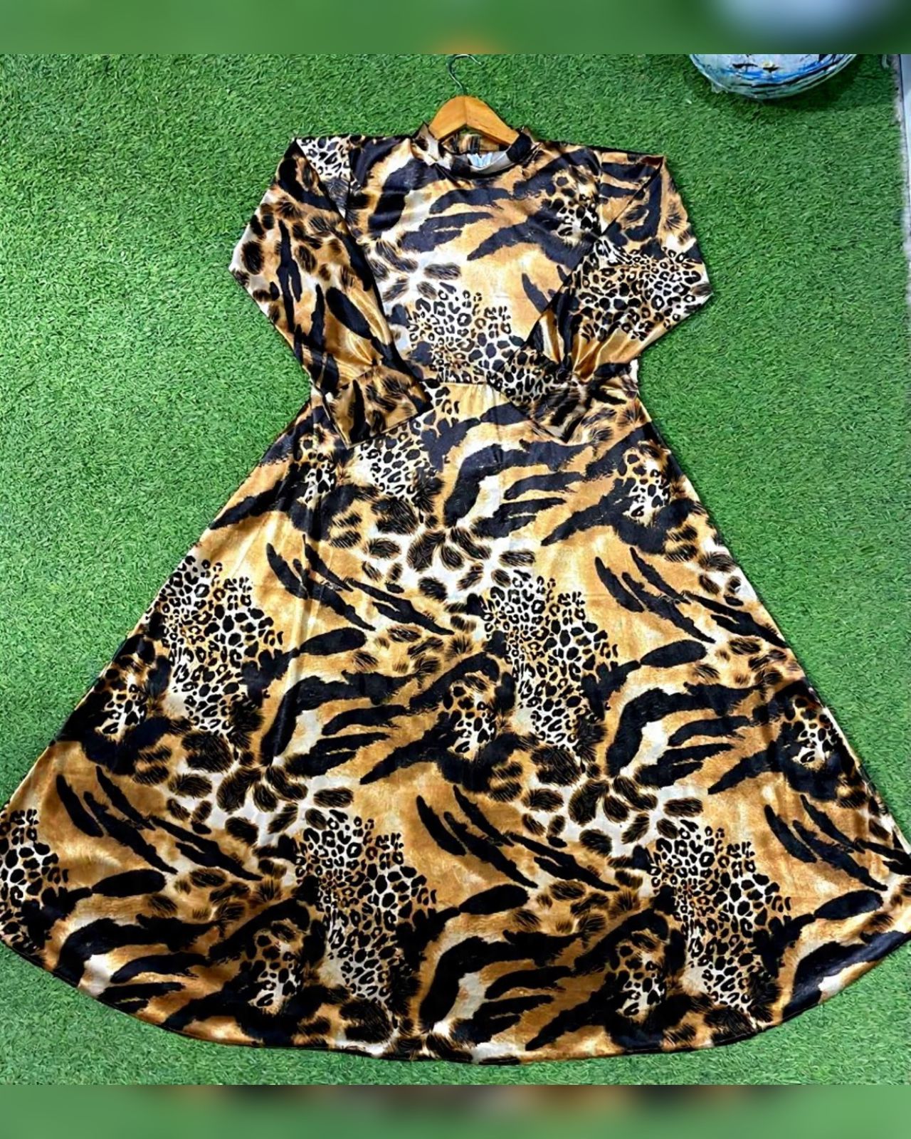 Leopard Print Velvet High-Neck Maxi Dress β Elegant Winter Collection - Image 3