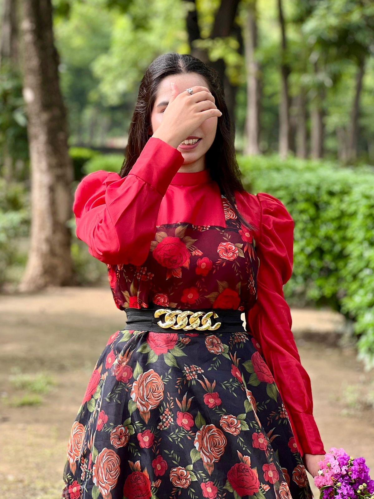 Elegant Black & Red Floral Organza Dress - Image 5