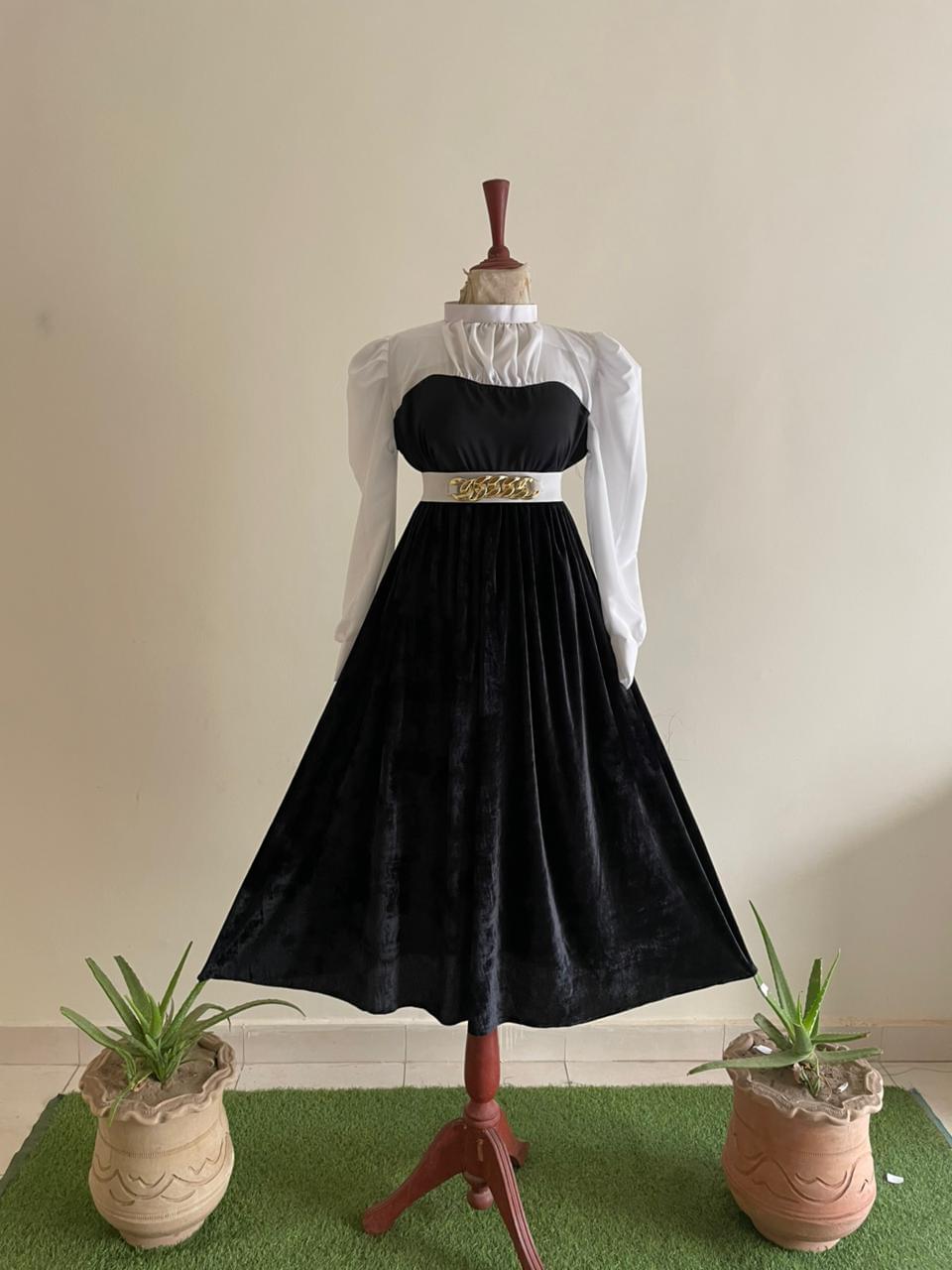 🖤 Elegant Velvet Fusion Dress Listing