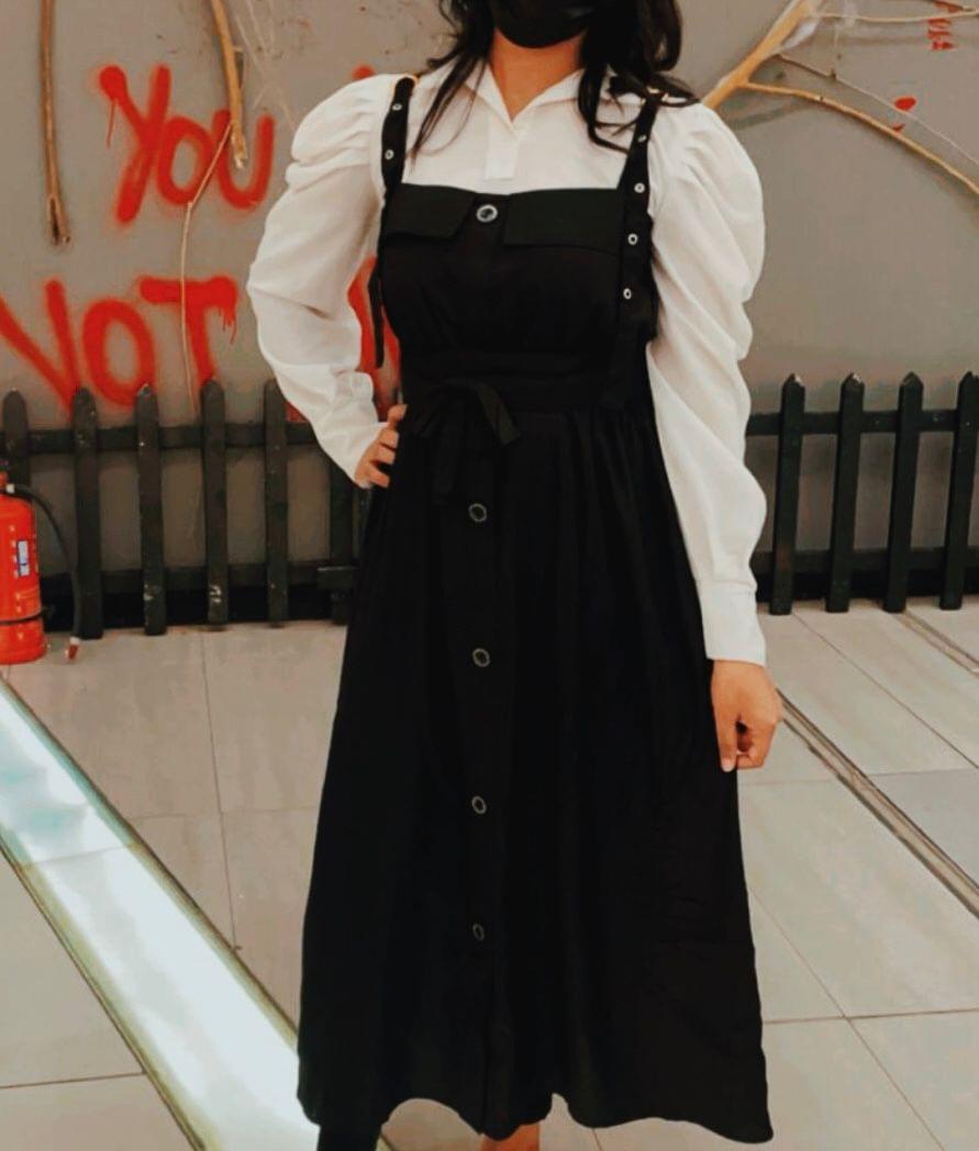 Trendy Black Linen Button-Front Pinafore Dress with Puff Sleeve Shirt Set